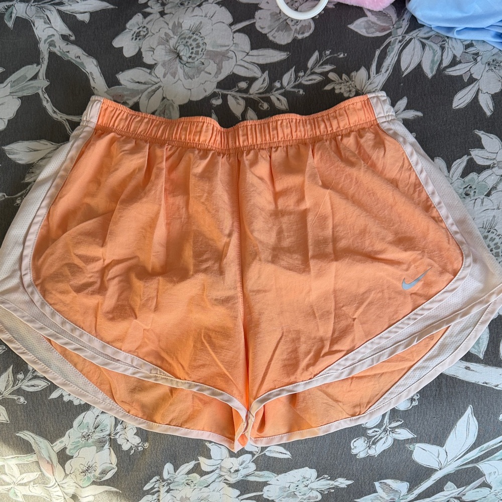 Nike Women's Peach Athletic Shorts
